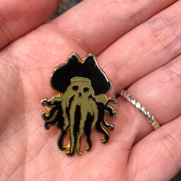 Disney Accessories - New Pirates of the Caribbean Pin